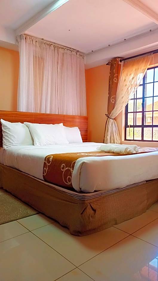 Savannah Paradise Hotel