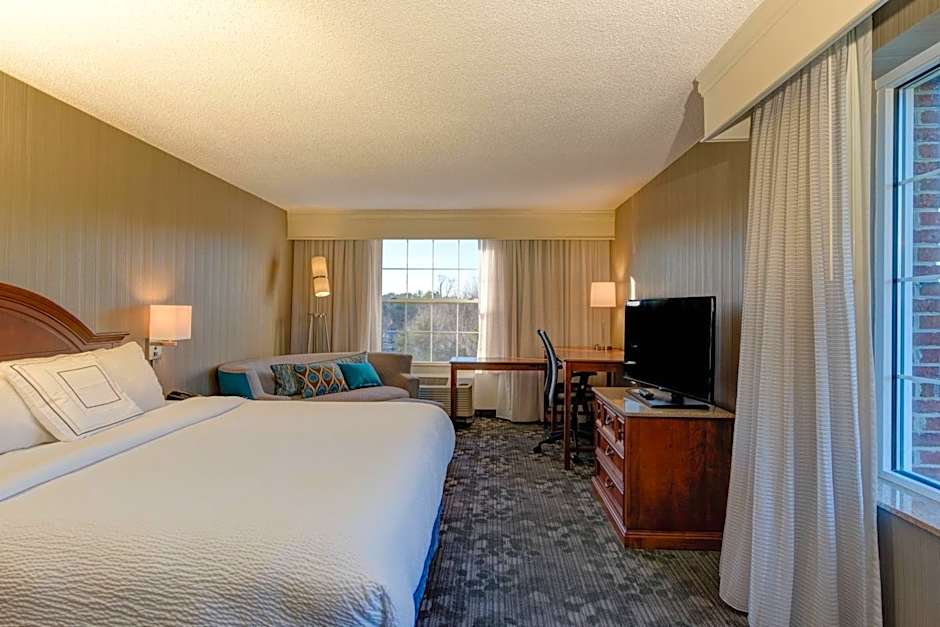 Courtyard by Marriott Chapel Hill