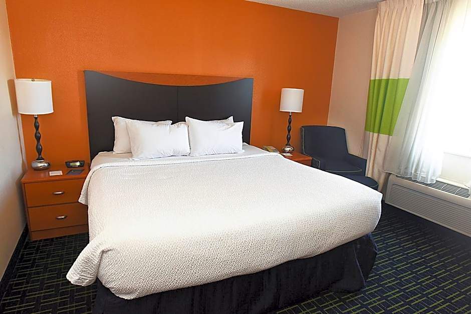 AmericInn by Wyndham Topeka
