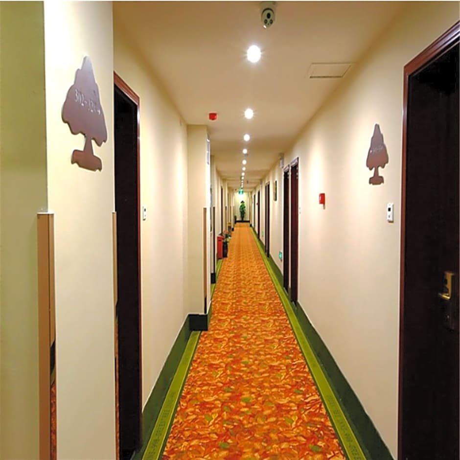 GreenTree Inn BaiYin East Bus Station LanBao Road Express Hotel