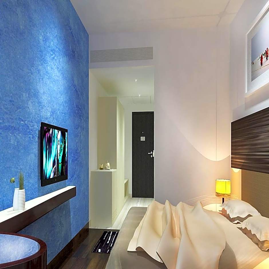 Ambar Sarovar Portico Hotel - Gandhidham