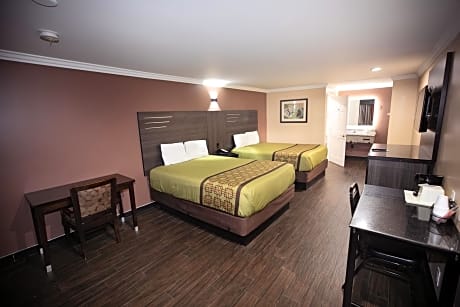 Standard Queen Room with Two Queen Beds - Non Smoking