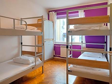 Bed in 4-Bed Mixed Dormitory Room