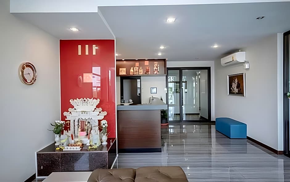 The living Hotel Samutprakan