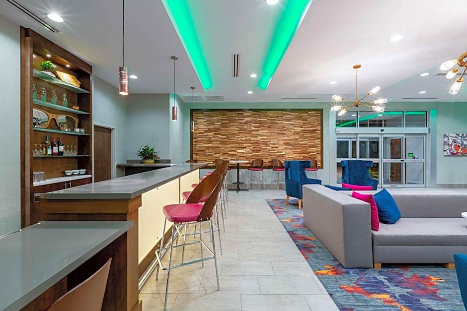 La Quinta by Wyndham Altoona Des Moines