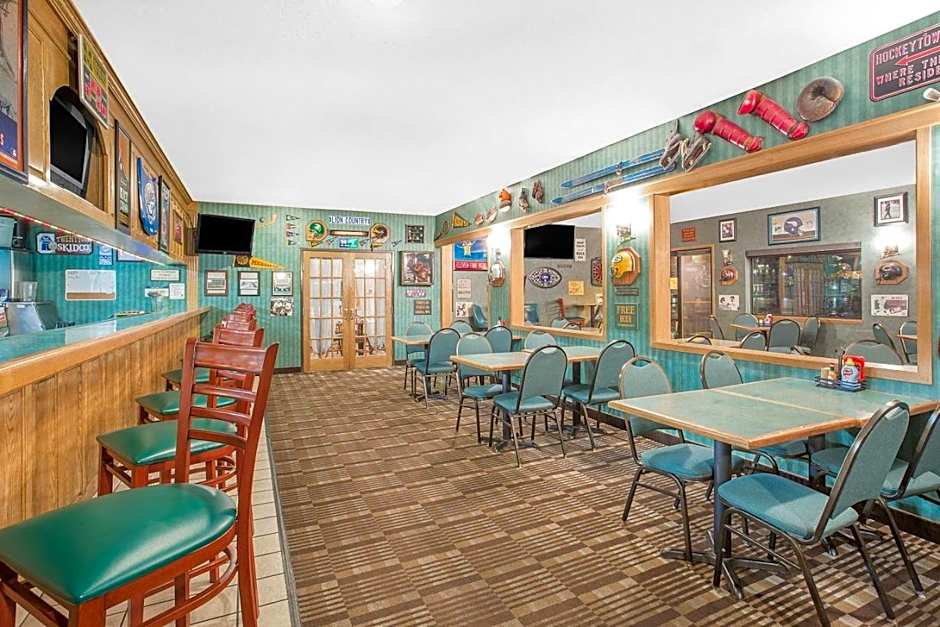 Ramada by Wyndham Hancock Waterfront