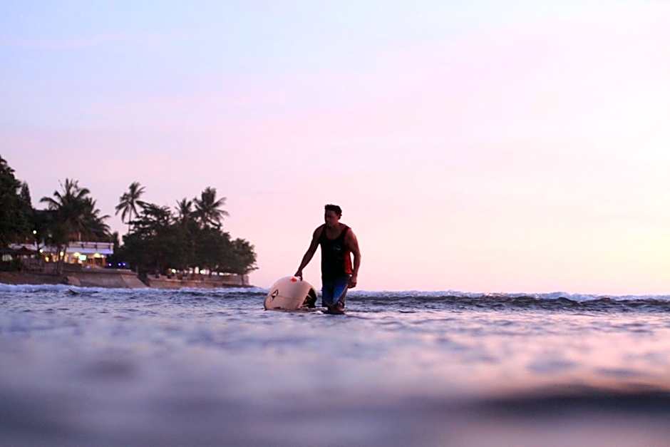 Medewi Secret SurfCamp