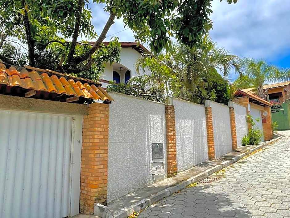 Hostel House Santinho