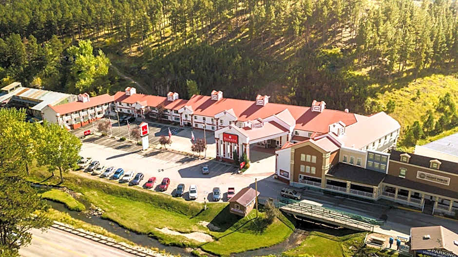 Ramada by Wyndham Keystone Near Mt Rushmore