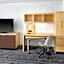 TownePlace Suites by Marriott Lawrence Downtown