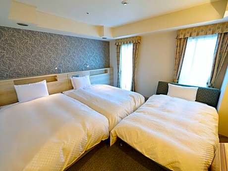 Twin Room for 3 people - Non-Smoking