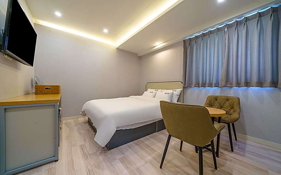 Busan Gwangalli Beach Hotel THE M