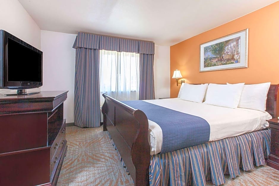 Super 8 by Wyndham Lubbock West