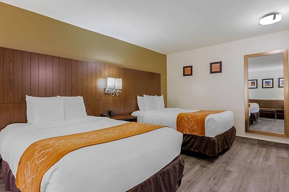 Comfort Suites Tucson near Sabino Canyon