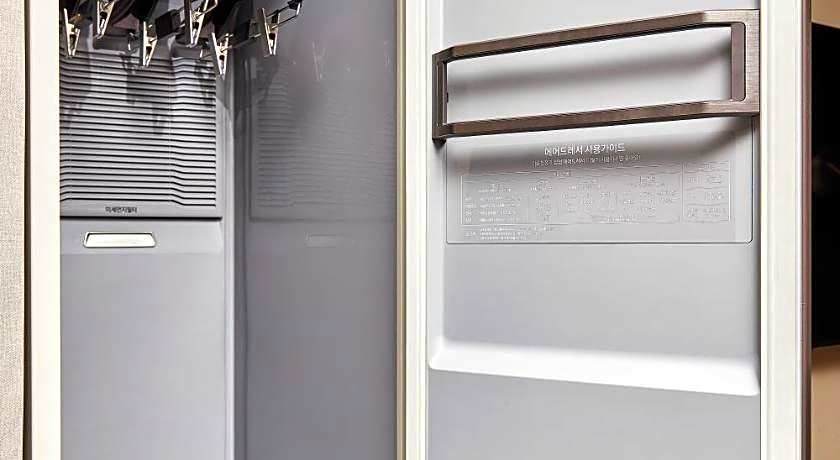 Westernbay Marina Hotel