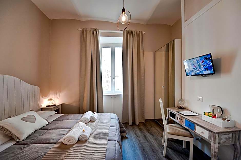 TinkerBell GuestHouse