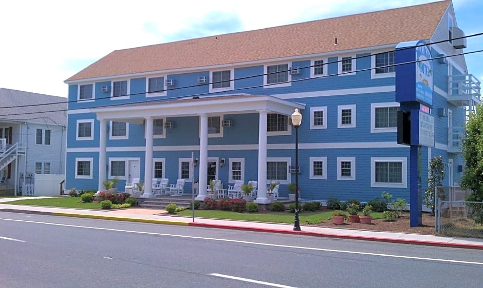 Commander Beach House Hotel