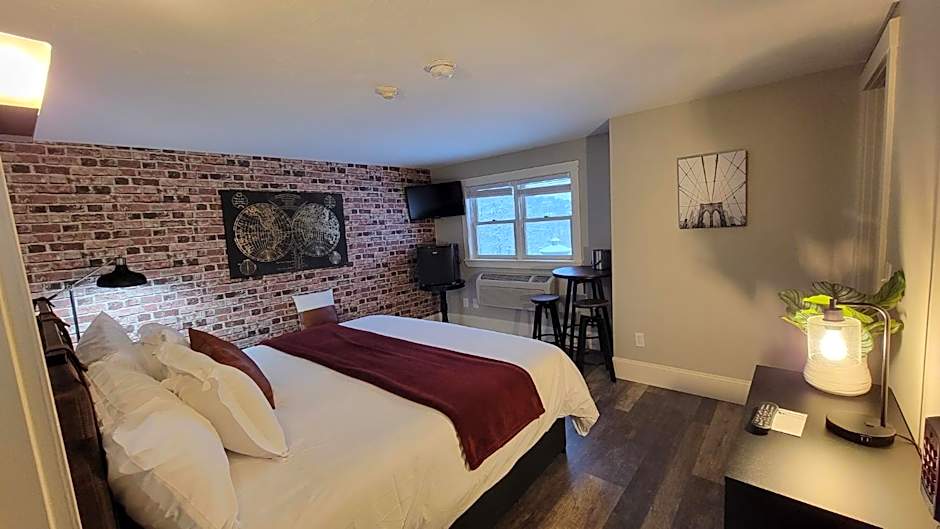 Gunstock Inn & Suites