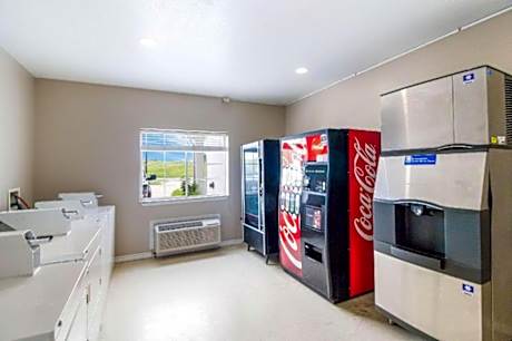 Rodeway Inn & Suites Port Arthur - Groves