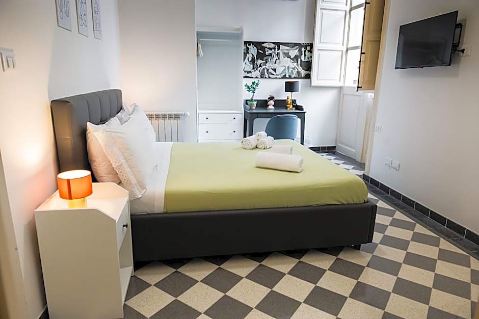 AUSA suites