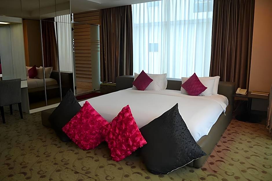 Kinta Riverfront Hotel & Suites