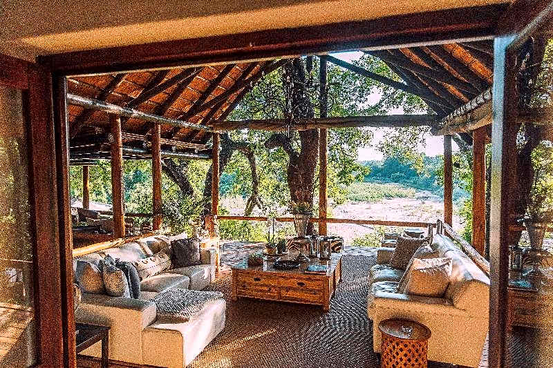 Kuname Safari Lodge