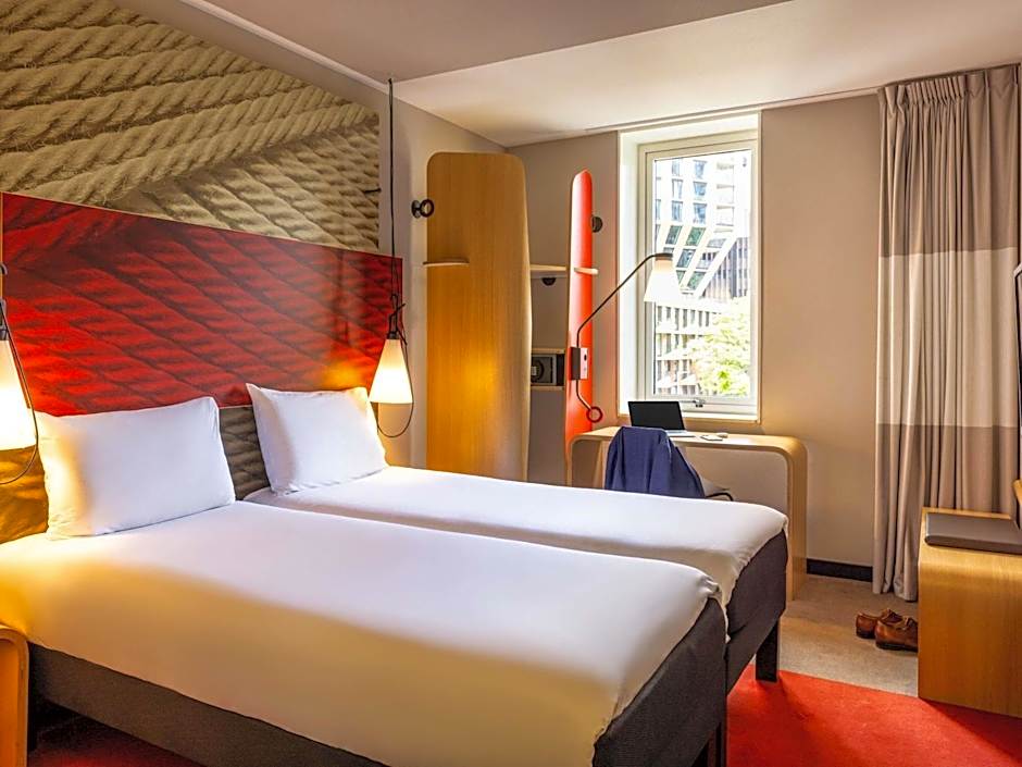 Ibis Rotterdam City Centre