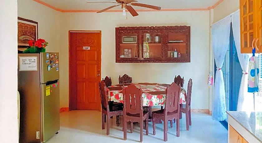 RedDoorz @ Garcia Hernandez Bohol