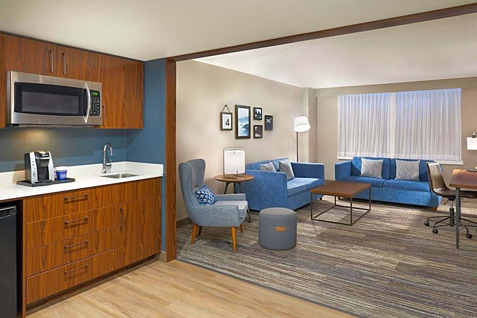 Four Points by Sheraton Point Edward Sarnia