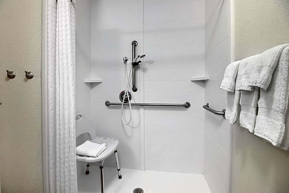 Candlewood Suites Waco By IHG