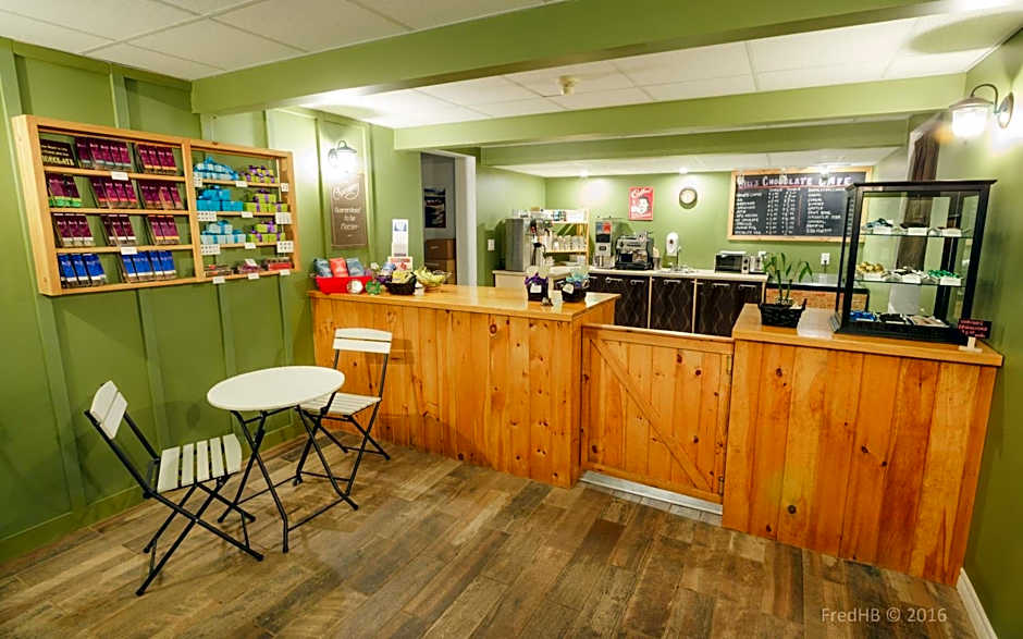 The Iona Heights Inn