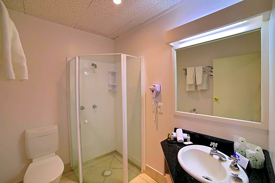 Brentwood Hotel