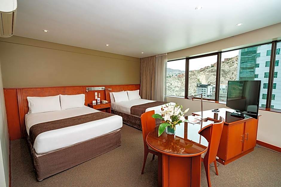 Suites Camino Real