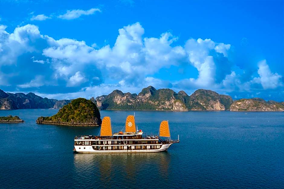 Photo 1 of 49 of Peony Cruises
