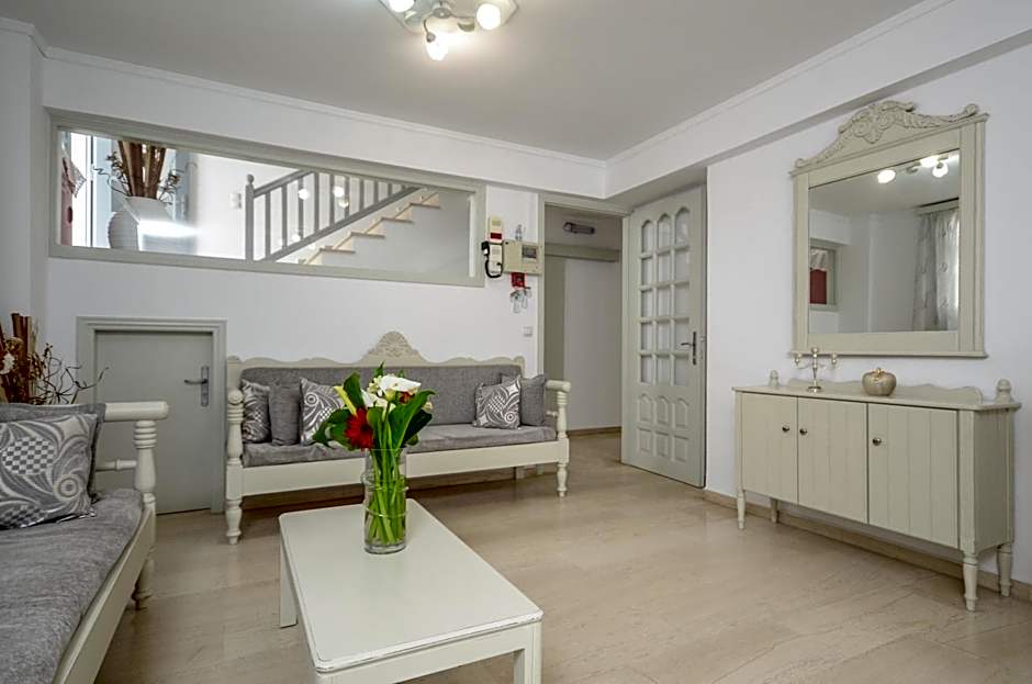 Golden Beach Studios Down Town