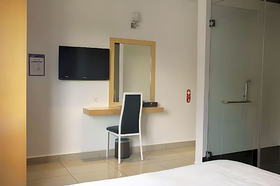 East Sun Hotel Sekinchan