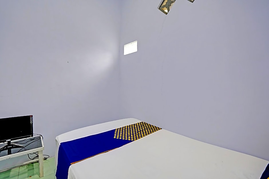 OYO Life 92937 Kost Putri Sarkara Syariah