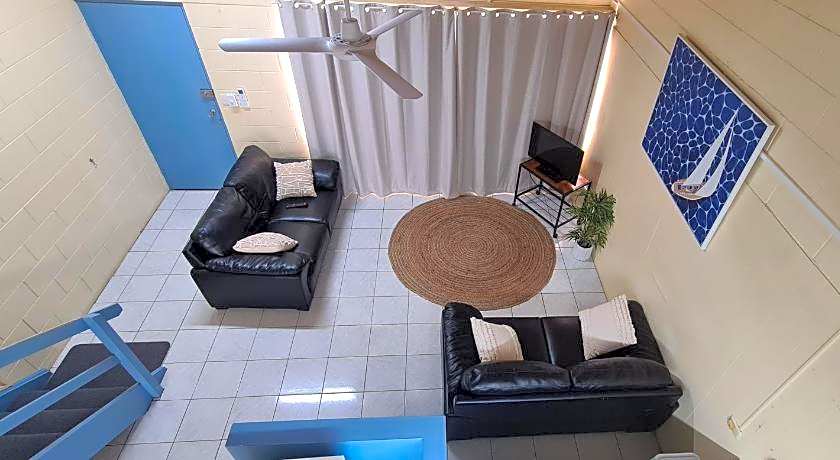 Emthree Seaside Apartments