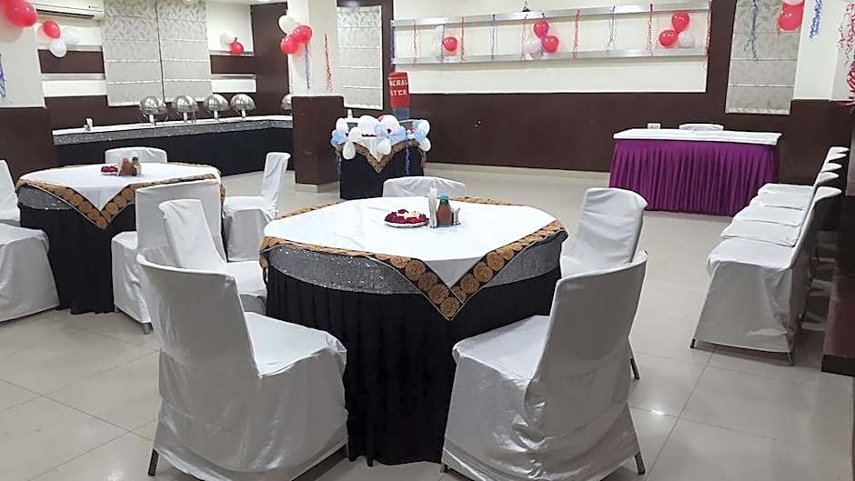 Hotel Mandakini Plaza