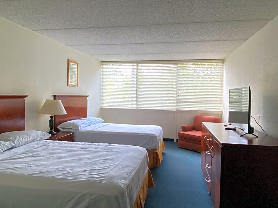 Miami Gardens Inn & Suites