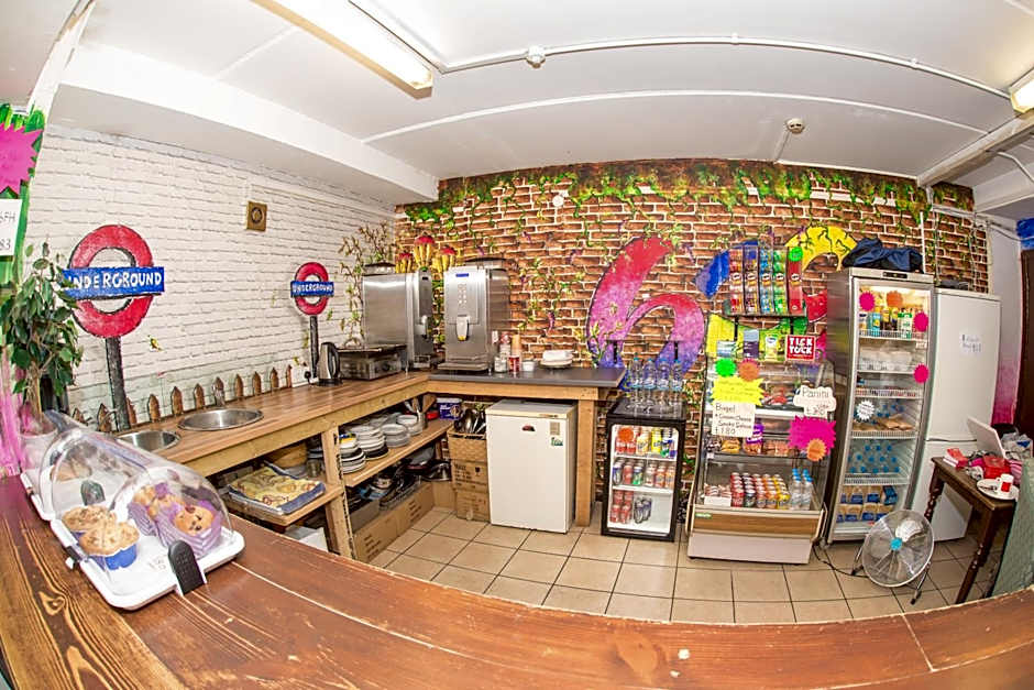 Kensal Green Backpackers