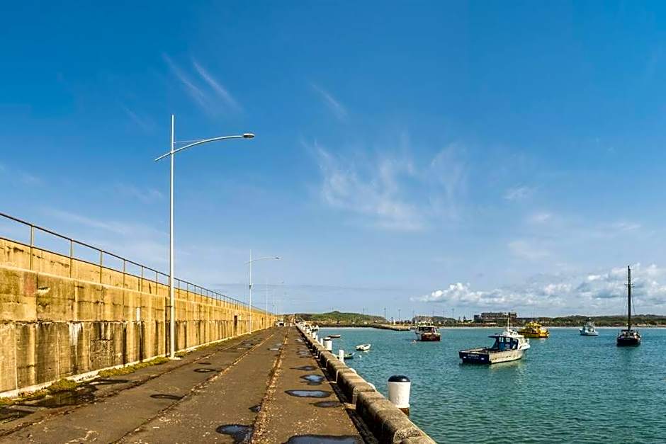 Logans Beach Apartments - The Loft