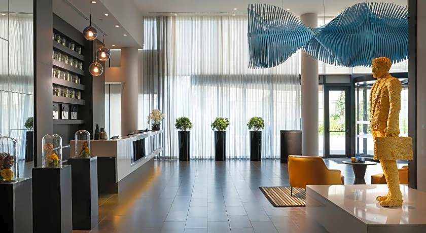 Centro Westside by Rotana