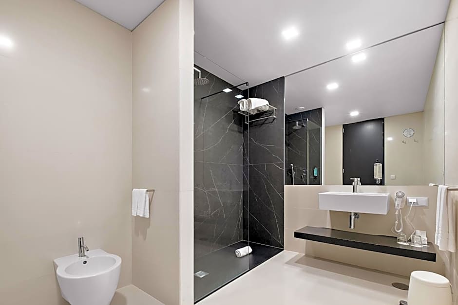 Axis Viana Business & SPA Hotel