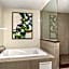 Best Western Plus Kingston Hotel And Conference Center