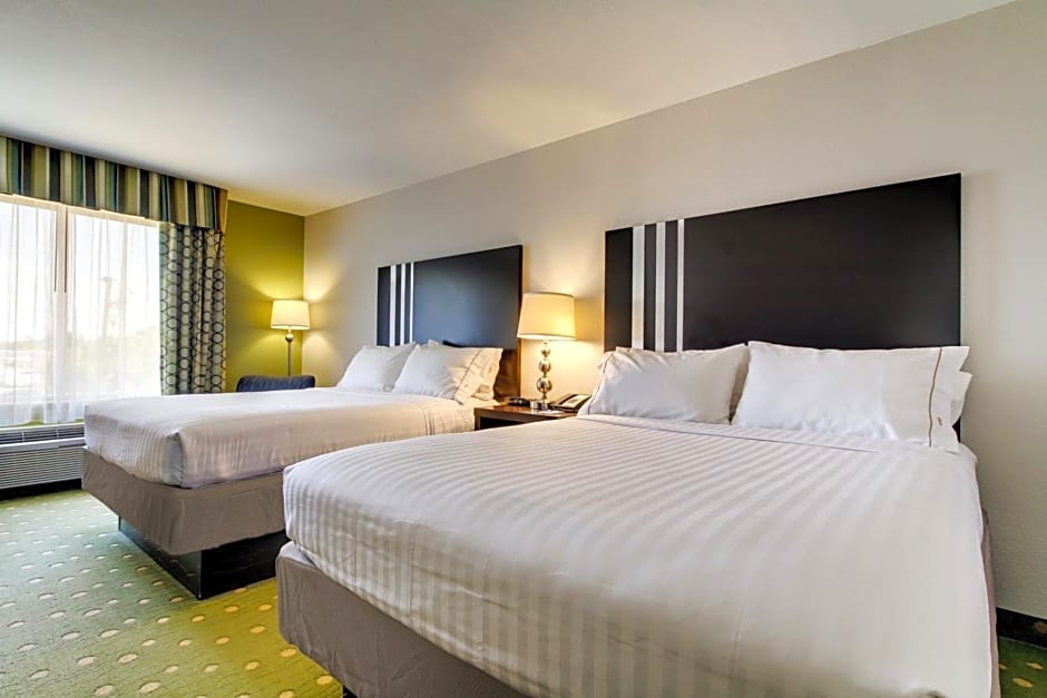 Holiday Inn Express Hotel & Suites Live Oak, an IHG Hotel