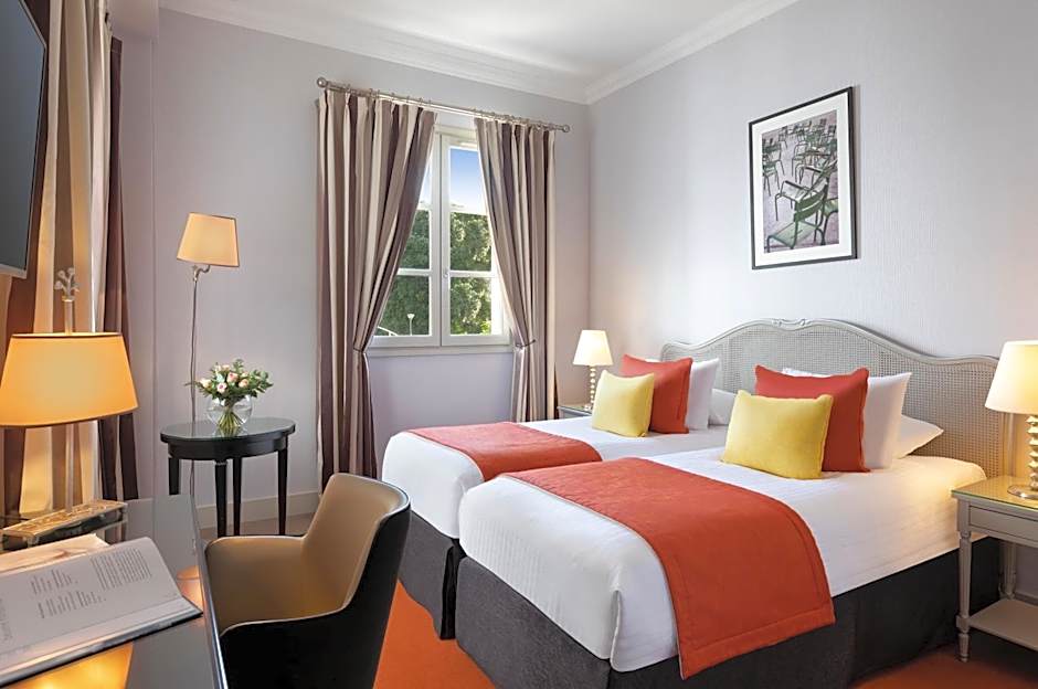 Chateau Belmont Tours by The Crest Collection