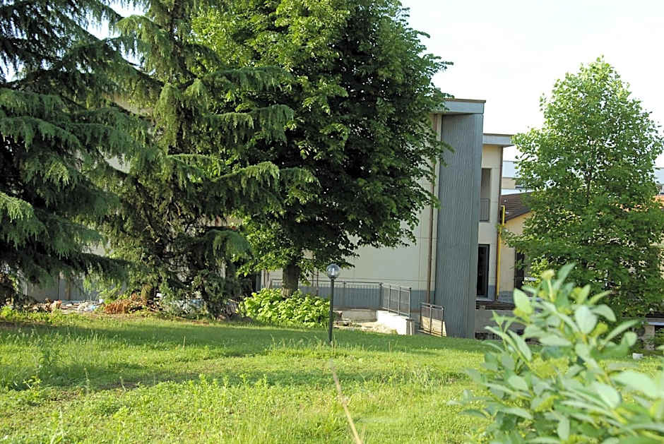 Groane Hotel Residence