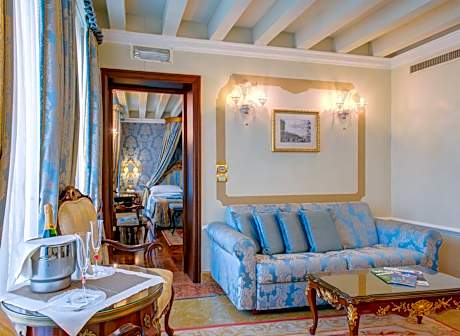 Suite with Grand Canal View