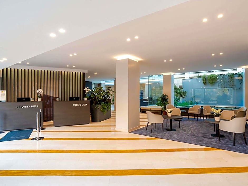 Mercure Roma West